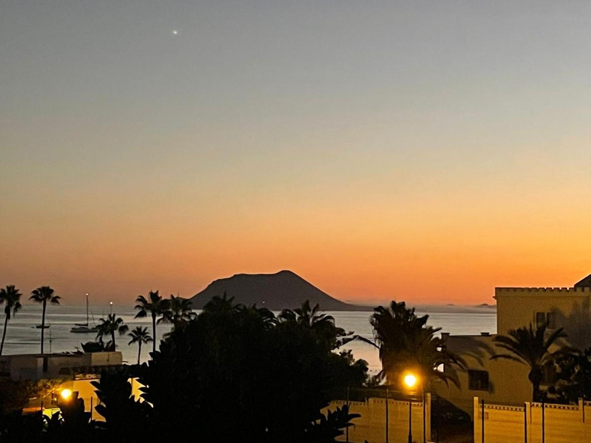 Alojamientos Playa Centro Corralejo 3 외부 사진